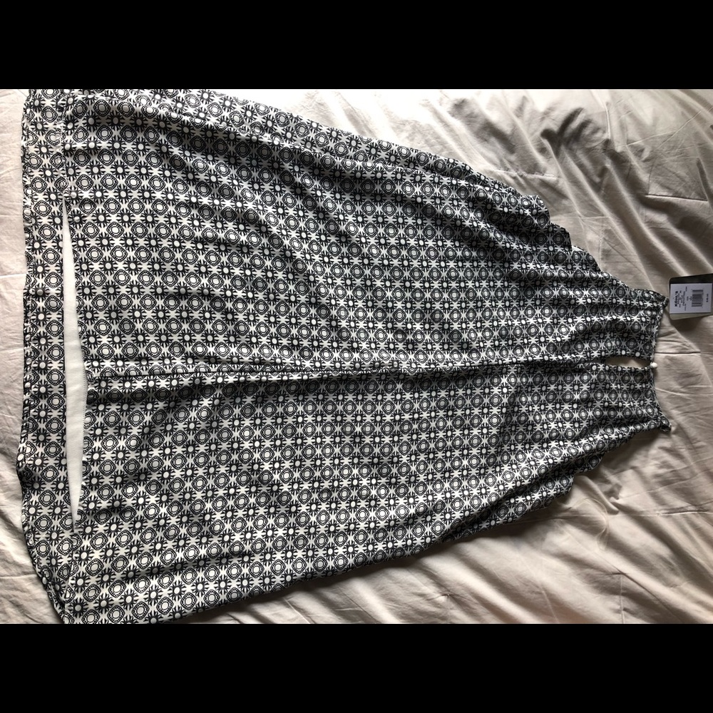 Pattern Dress - Picture 2 of 2
